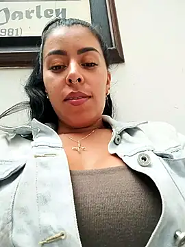 Snapshot of Emily_Wane chatting on September 2025 06:00:01 PM Emily Wane online show from September 2025 06:00:01 PM