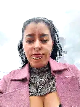 Snapshot of Emily_Wane chatting on October 2025 03:53:01 PM Emily Wane online show from October 2025 03:53:01 PM