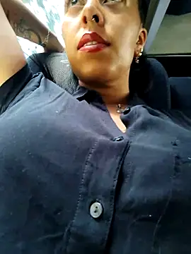 Snapshot of Emily_Wane chatting on November 2025 04:07:02 PM Emily Wane online show from November 2025 04:07:02 PM