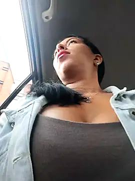 Snapshot of Emily_Wane chatting on November 2025 04:22:02 PM Emily Wane online show from November 2025 04:22:02 PM