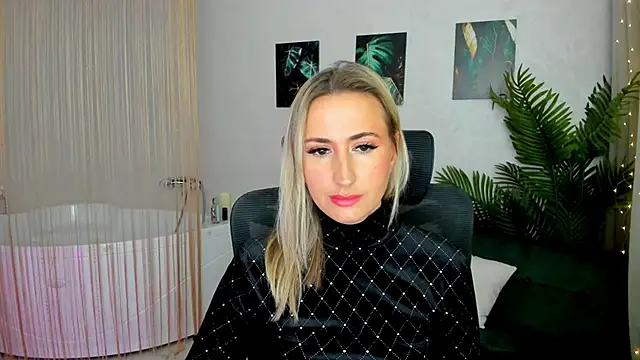 PassionGlow online show from September 2025 06:30:02 PM