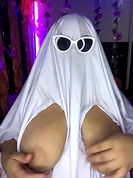 CharlotteMillers online show from October 2025 09:44:01 AM