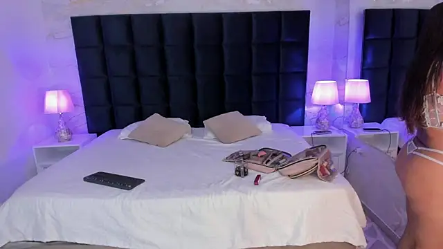 EVELIN MASON online show from November 2025 08:08:02 PM