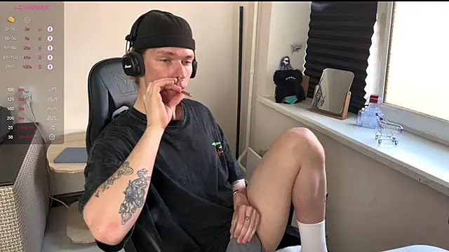 carthylovvve online show from April 2026 03:26:02 PM