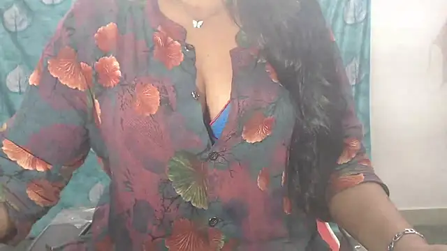 Sophia your online show from January 2026 05:01:02 AM