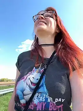 die-EinHORNY-WG online show from April 2026 02:10:01 PM