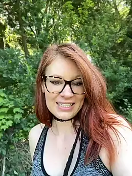 Snapshot of die-EinHORNY-WG chatting on June 2026 09:25:01 AM die-EinHORNY-WG online show from June 2026 09:25:01 AM
