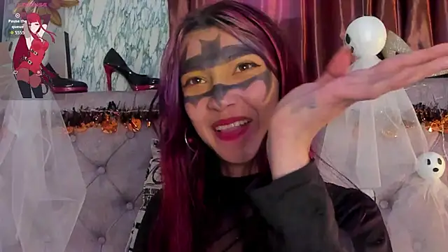 Snapshot of _Scarlett_01 chatting on October 2025 06:28:02 PM Scarlett 01 online show from October 2025 06:28:02 PM