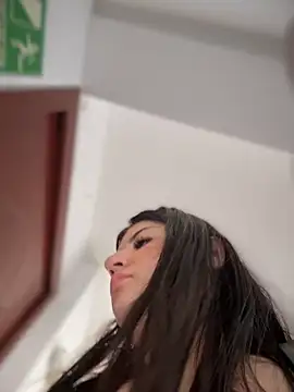 Snapshot of horny_roomiess chatting on November 2025 01:45:01 PM horny roomiess online show from November 2025 01:45:01 PM