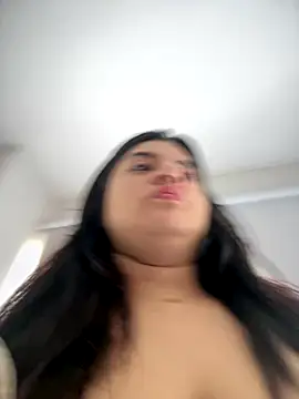 horny roomiess online show from December 2025 01:18:02 PM