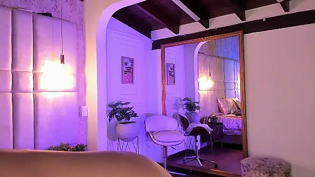 Victoria-Harper online show from January 2025 12:06:02 PM