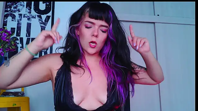 purple em69 online show from February 2026 05:22:02 PM