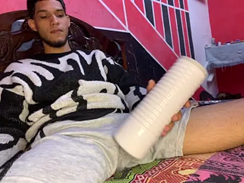 tanned boy online show from April 2026 12:40:02 PM