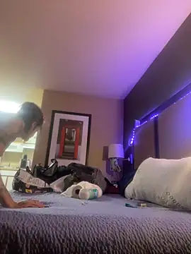 renegade vyxxen online show from February 2025 01:04:02 AM