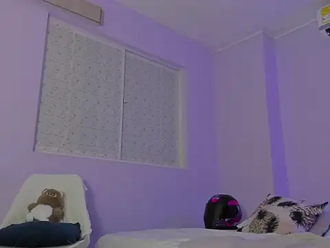 Mari Mendoza online show from October 2025 08:09:02 PM