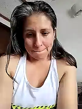 LucifernandaSw online show from December 2024 03:57:01 PM