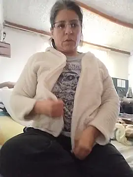 LucifernandaSw online show from January 2025 01:00:02 PM