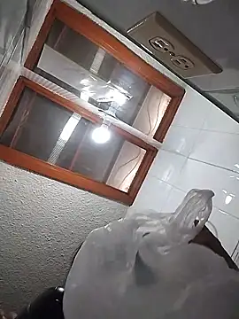 LucifernandaSw online show from April 2026 07:33:02 PM