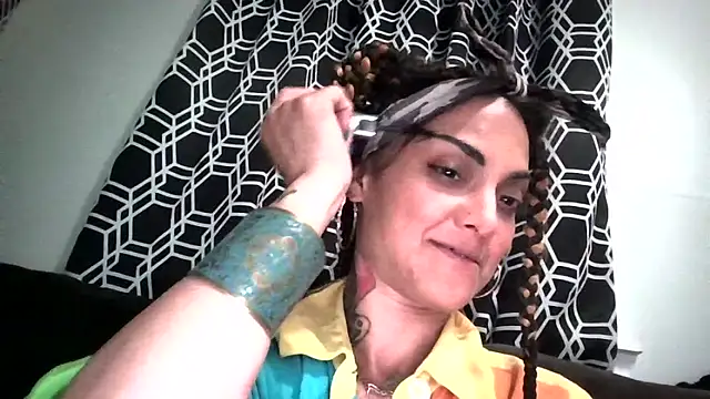 Snapshot of StripKi chatting on October 2025 01:57:01 AM StripKi online show from October 2025 01:57:01 AM