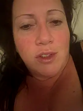 Snapshot of xsexycurvymilf chatting on December 2024 06:11:02 AM xsexycurvymilf online show from December 2024 06:11:02 AM