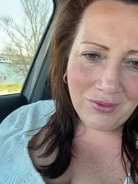 Snapshot of xsexycurvymilf chatting on March 2025 12:52:02 PM xsexycurvymilf online show from March 2025 12:52:02 PM