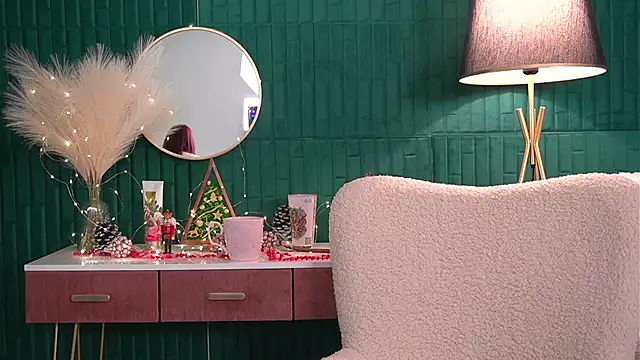 HaileyMoonn online show from December 2025 04:29:02 AM