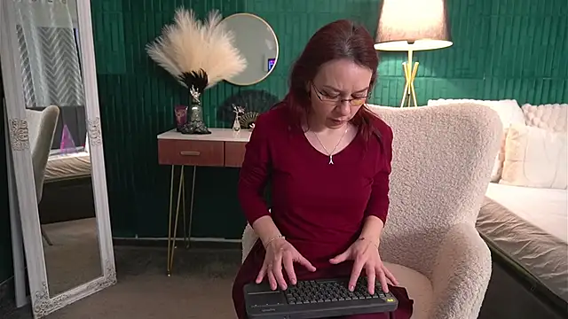 HaileyMoonn online show from March 2026 04:18:02 AM