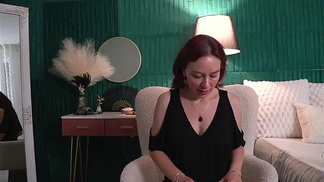 Snapshot of HaileyMoonn chatting on July 2026 03:31:02 AM HaileyMoonn online show from July 2026 03:31:02 AM