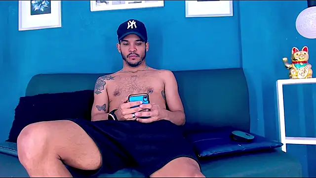 Snapshot of ricky_vill_ chatting on March 2025 10:03:01 AM ricky vill online show from March 2025 10:03:01 AM