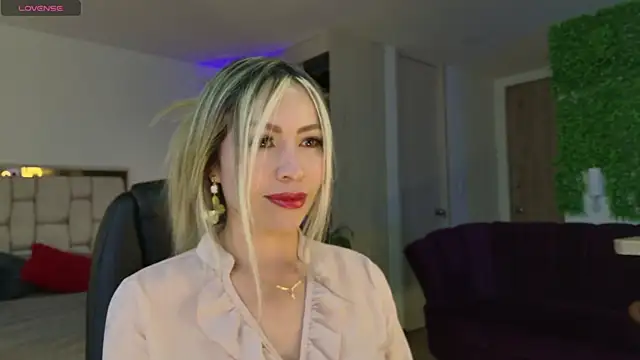 Ammy Castro online show from September 2025 09:18:01 PM