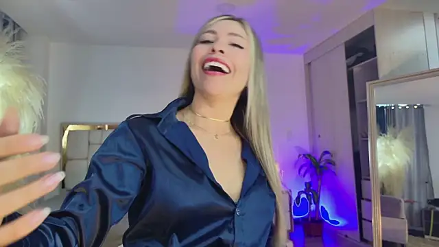 Ammy Castro online show from October 2025 10:21:02 PM