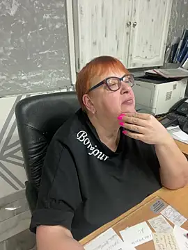 Klio5678 online show from April 2026 08:06:02 PM