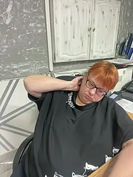 Klio5678 online show from April 2026 05:40:02 PM