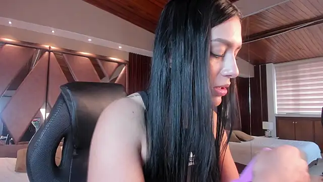 carina rossi online show from November 2025 12:08:02 PM