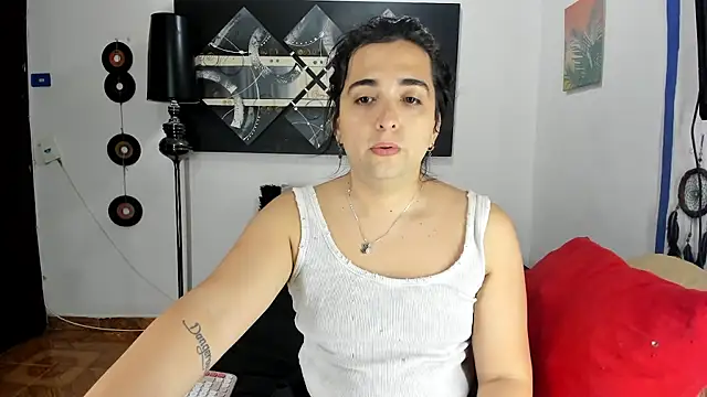 SARAMISHA online show from September 2025 11:10:02 PM