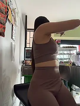 LittleDoll    online show from April 2026 02:36:02 PM