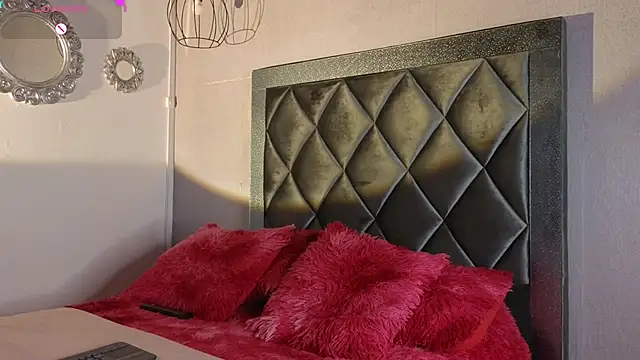 ashley brend online show from April 2026 09:17:01 PM