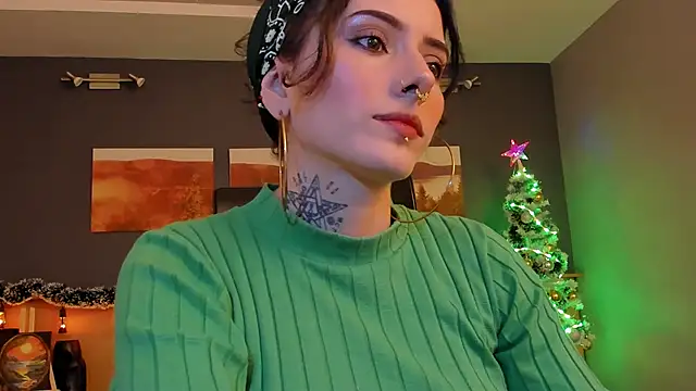 LiliJones  online show from December 2024 04:55:02 PM