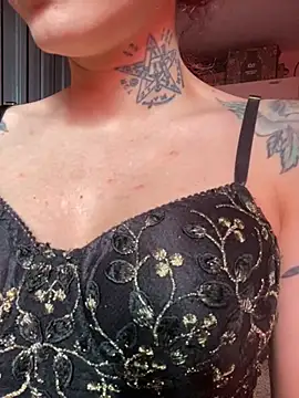 LiliJones  online show from March 2025 04:57:02 PM