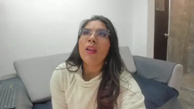 Luna Dumont online show from January 2026 11:12:01 AM