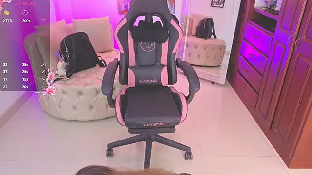 NATAASHA    online show from September 2025 03:44:02 AM