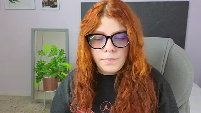 lucie nicolls online show from January 2025 07:38:02 PM