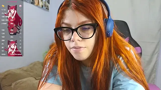 lucie nicolls online show from February 2025 10:04:02 PM