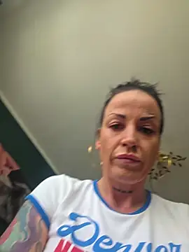 Snapshot of EmilyDiazofficial chatting on July 2026 07:06:01 AM EmilyDiazofficial online show from July 2026 07:06:01 AM