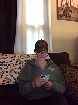 SidneyRaee online show from February 2026 07:21:02 PM