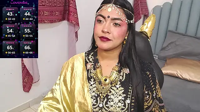 lakshmiraniii online show from November 2025 11:43:02 AM