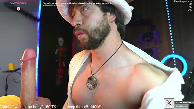 Snapshot of just_maxii chatting on October 2025 12:41:01 AM just maxii online show from October 2025 12:41:01 AM