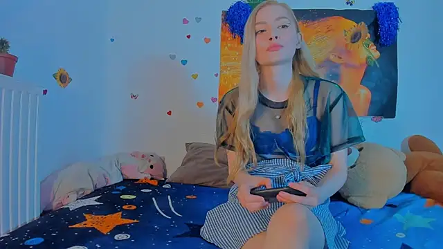 Lizzyjordanxo online show from June 2026 03:32:01 PM