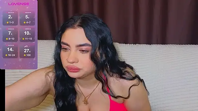 Nikki Kardashian online show from February 2025 03:52:02 AM