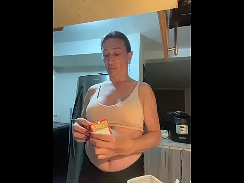 Gikitrans76 online show from April 2026 11:37:02 PM